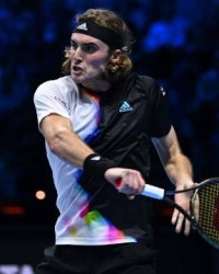 pg免费模拟器官网-无聊同事不无聊！西西帕斯戏剧化战胜梅德维德夫